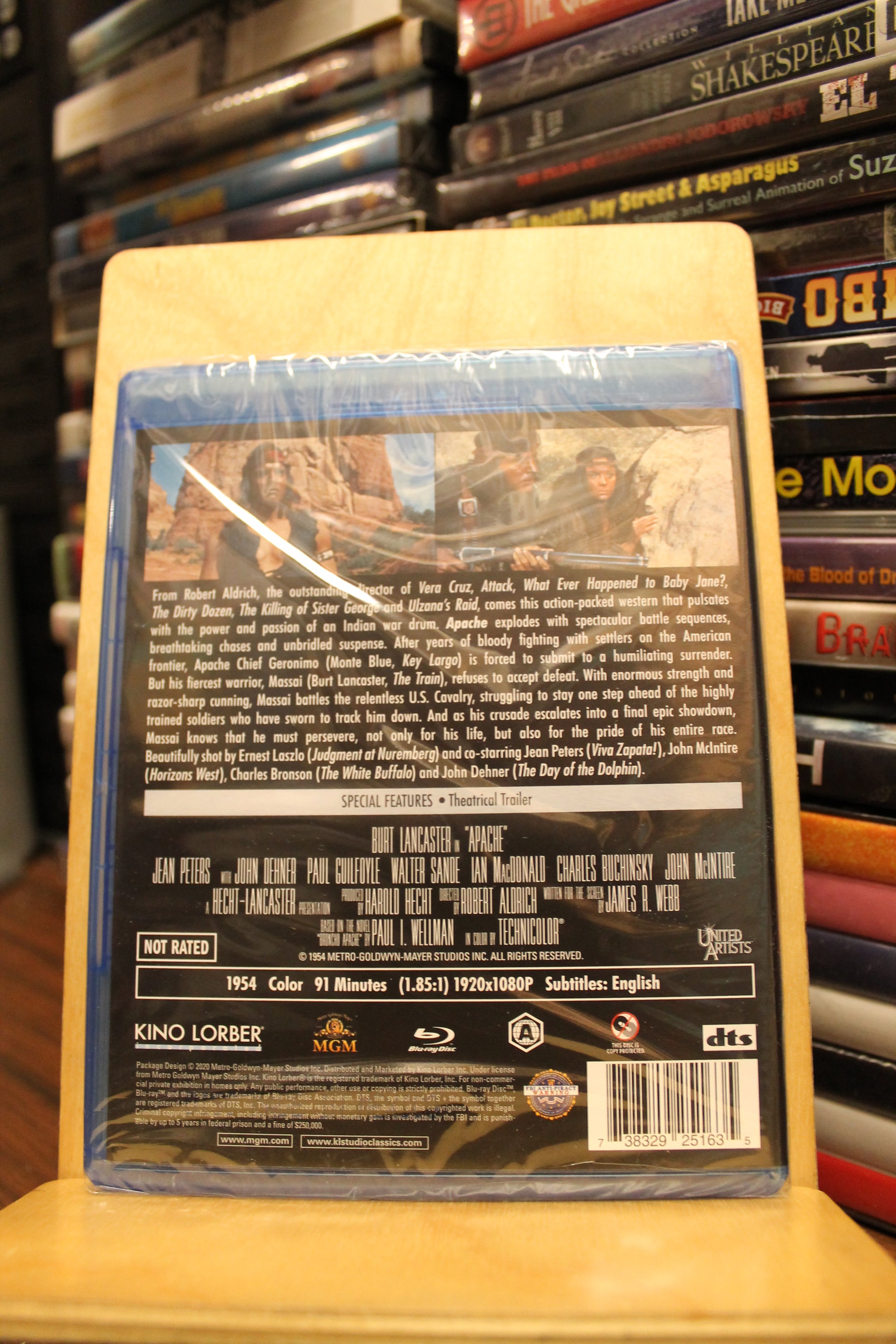 Apache Blu-ray