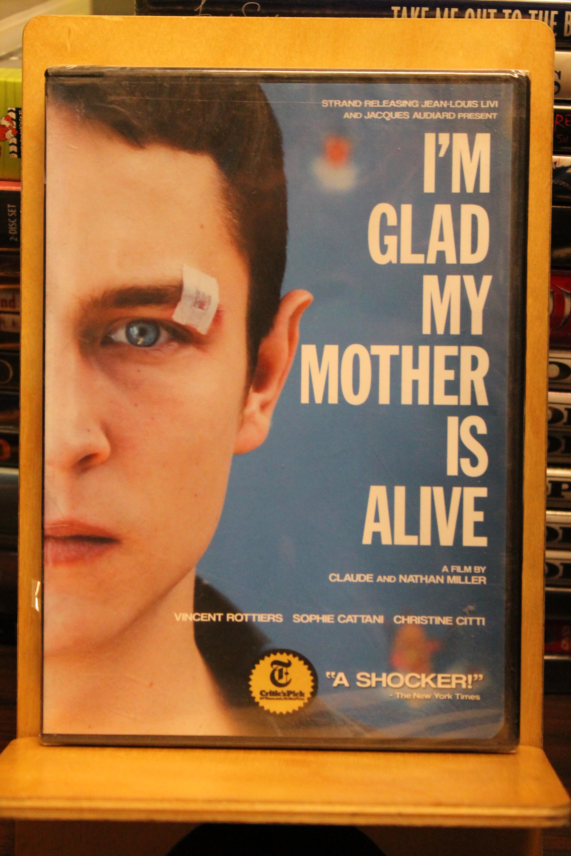 I’m Glad My Mother Is Alive DVD