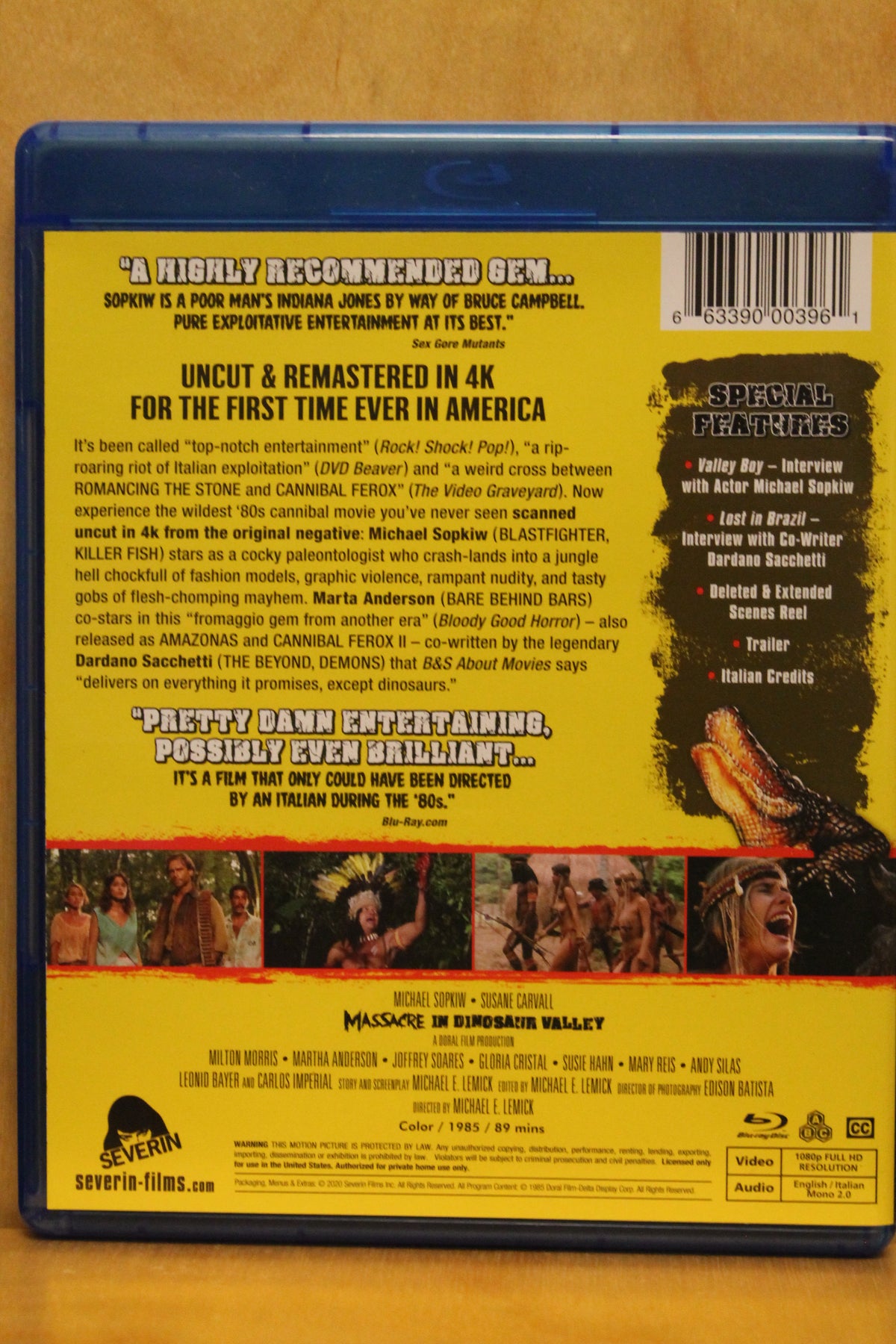 Massacre in Dinosaur Valley Blu-ray