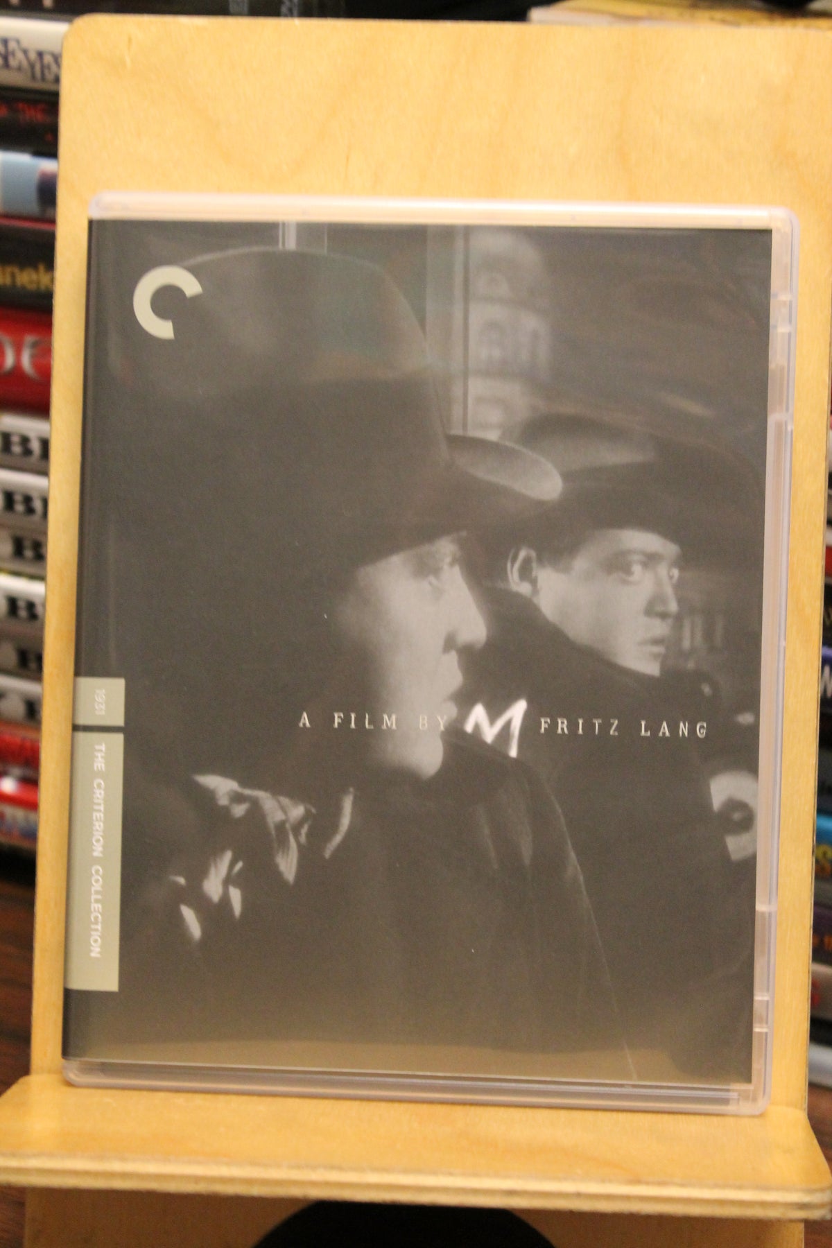 M Blu-ray